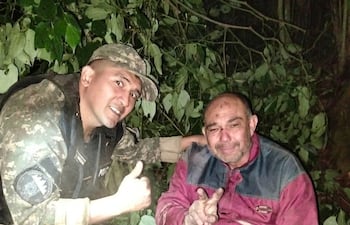 Oscar Antonio González Caballero luego de ser rescatado por gendarmes