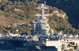 El portaviones "USS Gerald Ford" llega al Mediterráneo. Se acerca al USS Abraham Lincoln que está en Medio Oriente.