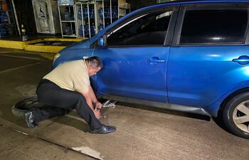 Automovilistas denuncian daños por bache en la Ruta PY03