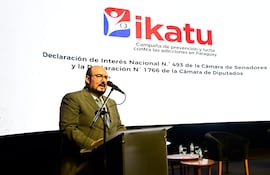 El Prof. Dr. Hernando Javier Quiñónez Sarabia, rector de la Universidad "María Auxiliadora" presentó el programa “Ikatu” en el I Simposio Internacional de Prevención y Lucha contra las adicciones en Paraguay.