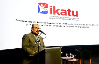 El Prof. Dr. Hernando Javier Quiñónez Sarabia, rector de la Universidad "María Auxiliadora" presentó el programa “Ikatu” en el I Simposio Internacional de Prevención y Lucha contra las adicciones en Paraguay.
