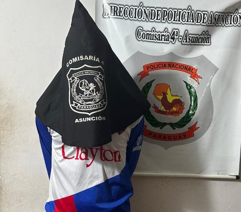 Sobre uno de los detenidos pesaba una orden de captura.