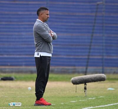 Sergio Daniel "Patito" Aquino (45 años), entrenador de Libertad.