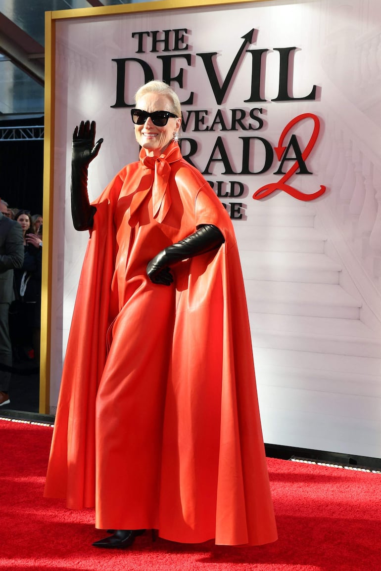 Meryl Streep llegó con un elegante traje de Givenchy al Lincoln Center de Nueva York. (ANGELA WEISS / AFP)