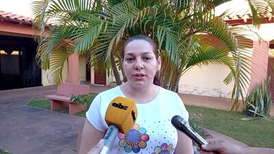 Leonardo Cabrera, concejal municipal de la bancada del PLRA, presentó, junto a sus colegas, una minuta solicitando la declaración de persona no grata para la ministra de Obras Públicas, Claudia Centurión, y su representante en Misiones, Casto González.