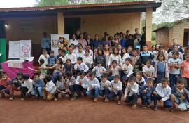 La Policía Nacional realiza charla sobre prevención del consumo de drogas en comunidad indígena Tavamboae.