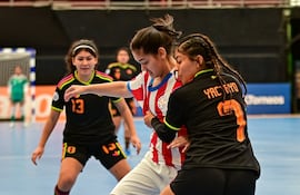 Las albirrojas no pudieron con Perú y quedaron en la décima posición del certamen regional que concluyó este domingo en Venezuela.