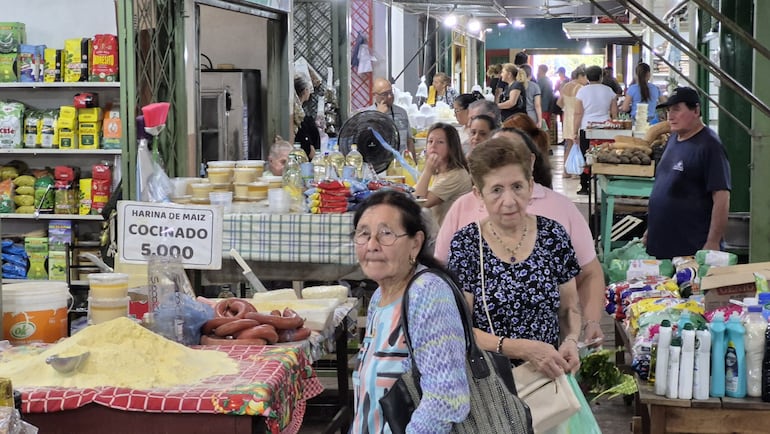 Semana Santa: comerciantes auguran buenas ventas en la Feria Municipal “La Placita” de Encarnación