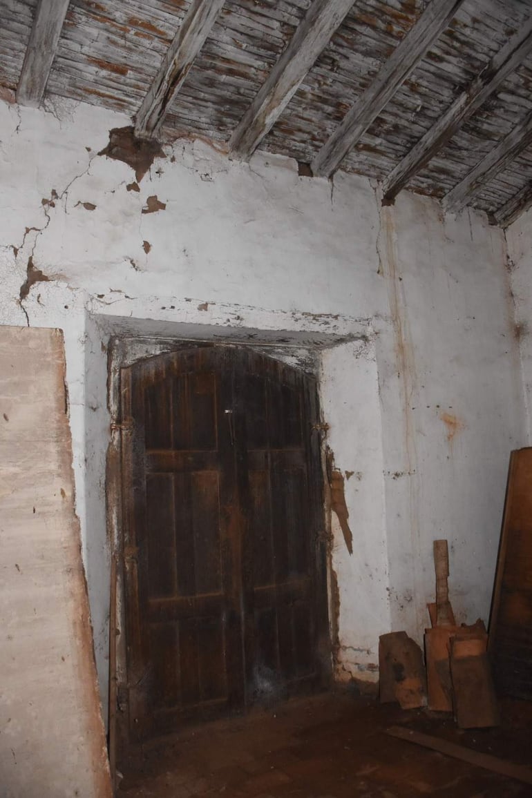 Casa Silvero de la Acera Parral.