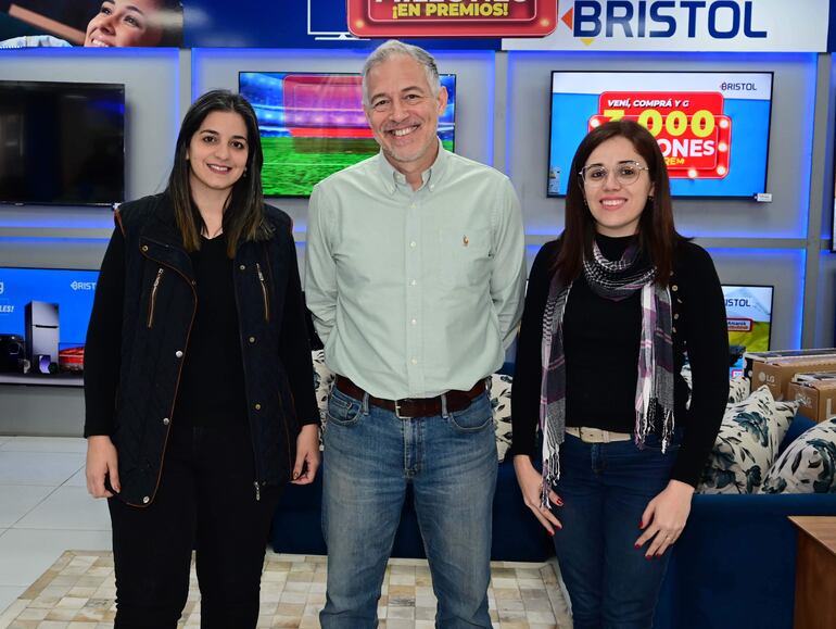 Edith Mora, Fernando Vangioni y Laura Derene.