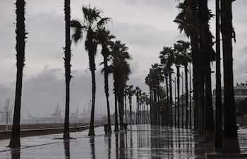 Foto de archivo. Imagen de referencia. Tormenta en una playa.