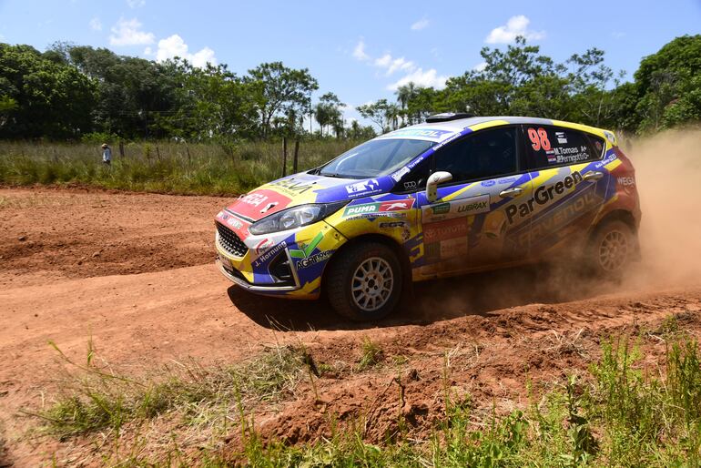 Victoria en la RC5 de Martin Tomas y Juan Pablo Pernogotti. El campeón es Beto Ramírez.