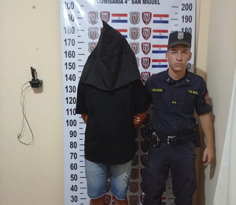 Apuñalan por la espalda a una mujer en Villarrica y el presunto autor fue detenido