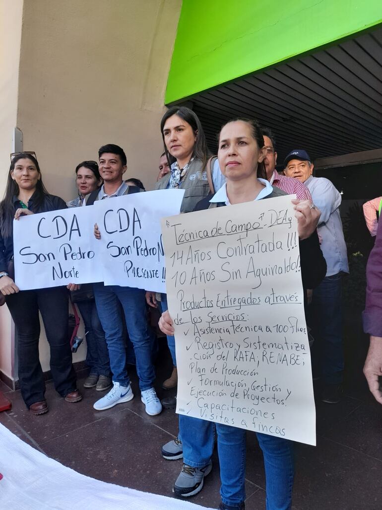 Ministerio agricultura técnicos contratados protesta