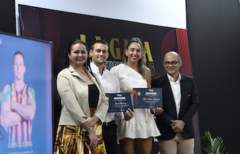 En el centro Lars Flaming (jabalina) y Ana Paula Argüello (heptalon), destacados atletas en la temporada 2025.