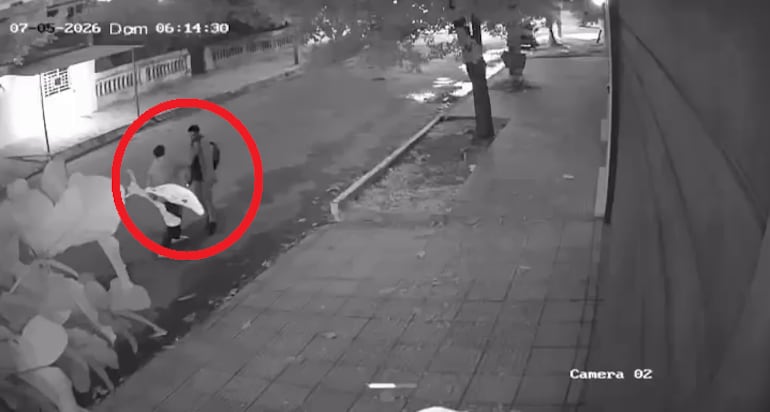 Cámaras de circuito cerrado registraron el homicidio de un hombre en Asunción.