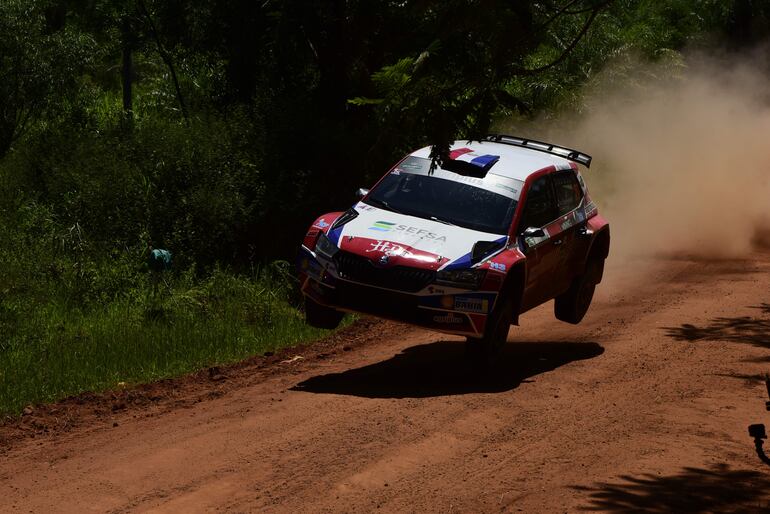 Diego Domínguez Bejarano llegó a Paraguarí para mostrar el nivel que hoy día tiene el mundialista.