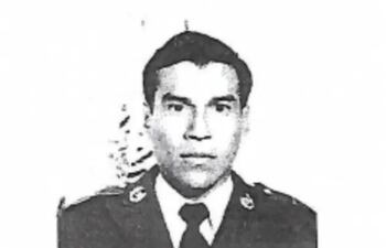 Exteniente salvadoreño buscado por crímenes de guerra.