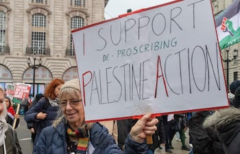 Un centenar de personas fueron arrestadas en distintas ciudades británicas por manifestarse a favor de Palestine Action