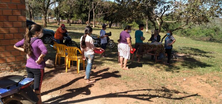 Los vecinos se unen para ayudar a los más carenciados.