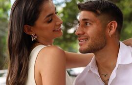 ¡Enamorados! Stephi Ríos y el cumpleañero Iván Torres.