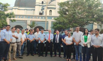 Varias autoridades participaron de la entrega de patrulleras en Caacupè.