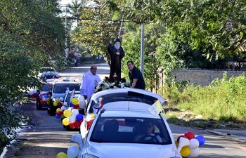 Procesión vehícular con la imagen de San Charbel, se realizó en honor al santo libanés.