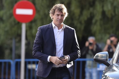 La Audiencia de Badajoz ha condenado a David Sánchez, hermano del presidente del Gobierno, a nueve años de inhabilitación para empleo público como autor por cooperación necesaria de un delito de prevaricación administrativa.