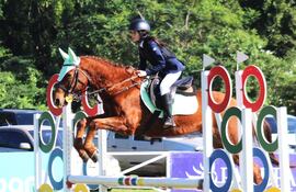 María Victoria Ruiz Centurión tuvo excelente desempeño en la categoría Escuela Menores 0.70 en el concurso del Rakiura.