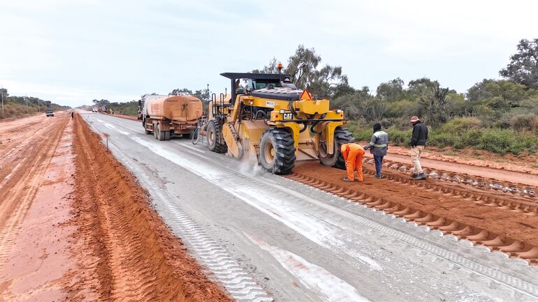 La construcción de nuevos corredores viales y la mejora de los caminos del interior abren oportunidades para el sector y favorecen la actividad productiva.