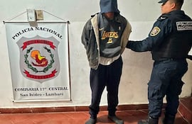 Ladrón se durmió sobre el techo de una casa cuando intentaba entrar a robar