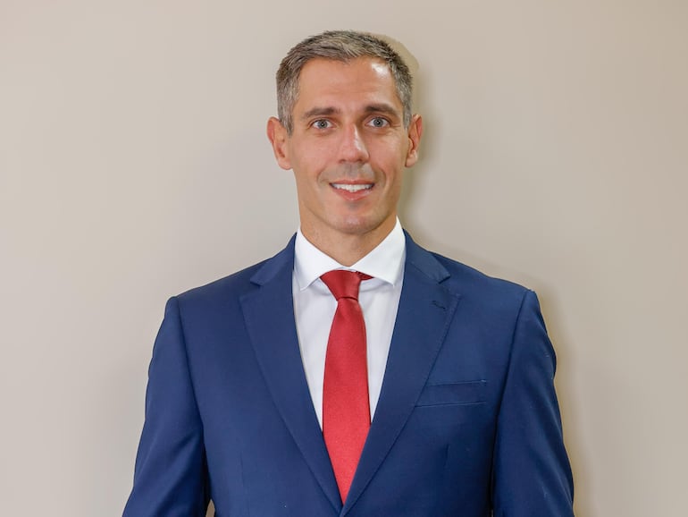 Marco Riquelme, ministro de Industria y Comercio, presentará la conferencia "Paraguay, plataforma de negocios".