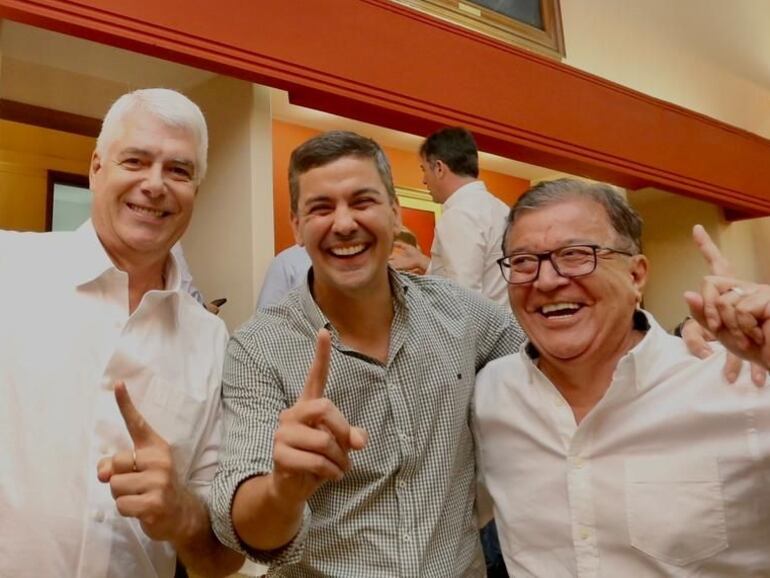 Los colorados Arnoldo Wiens, Santiago Peña y Nicanor Duarte Frutos.