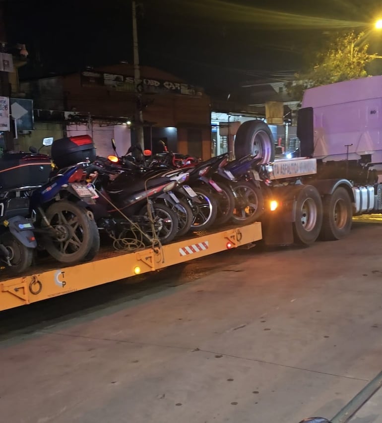 Incautan 40 motocicletas en operativo anti polución sonora en el Alto Paraná - Policiales
