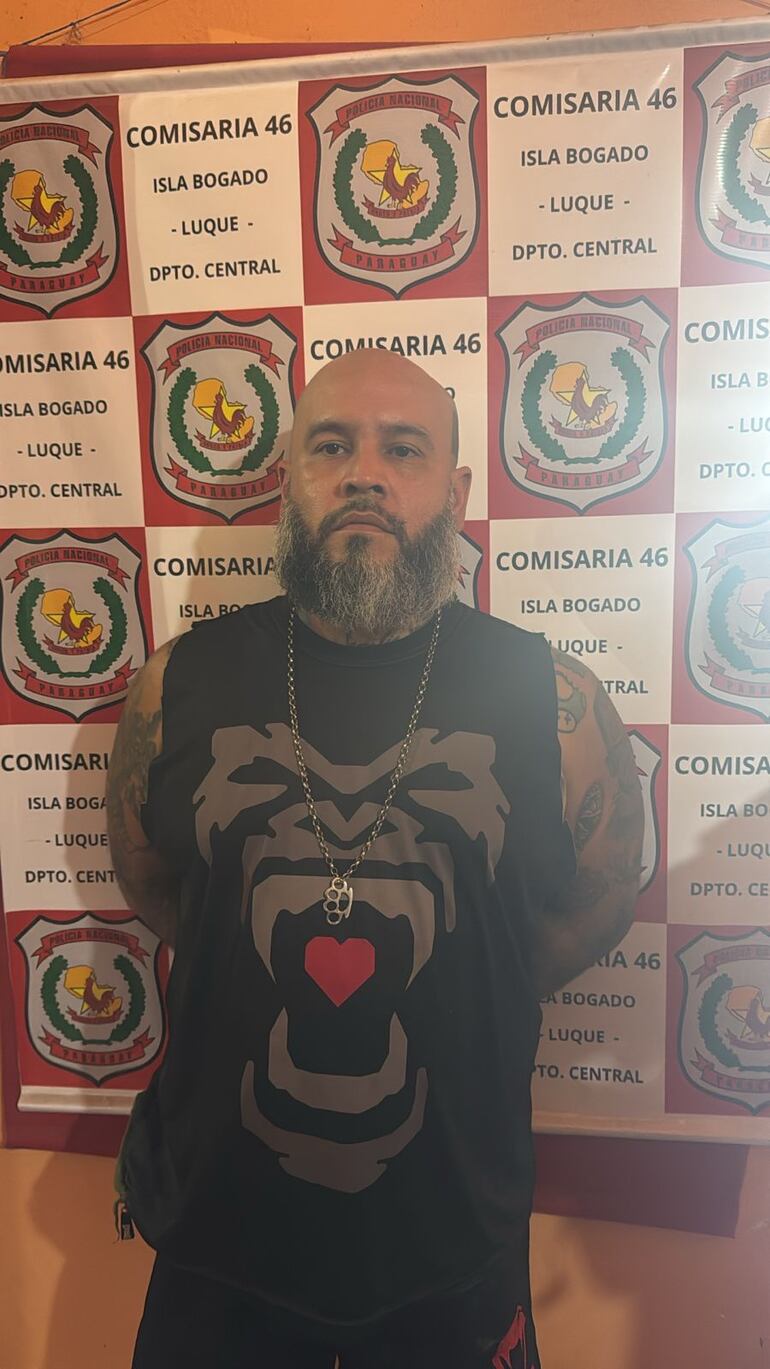 El barrabravas está detenido en Isla Bogado y será llevado a Investigaciones de Asunción.