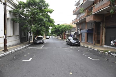 La zona de implementación se mostró vacía en el centro. Los Conductores estacionaron fuera del área.
