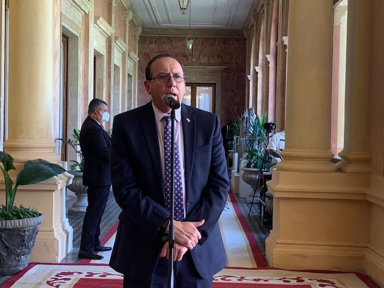 Manuel María Cáceres, exvicecanciller, exembajador ante la UE, ante Brasil y exdirector paraguayo de Itaipú.