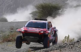 Después de dos etapas aparecieron los Toyota GR Hilux en la punta, comandados por los estadounidenses Seth Quintero y Andrew Short, del Toyota Gazoo Racing.