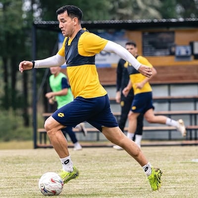 Néstor Camacho, autor del tanto del Sportivo Trinidense en el partido principal contra Luqueño, finalizado 1-1.
