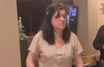 Dalia López, tras ser capturada. Casi no podía pararse.