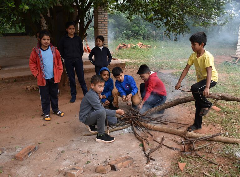 Los niños de San Pedro claman por una educación mejor