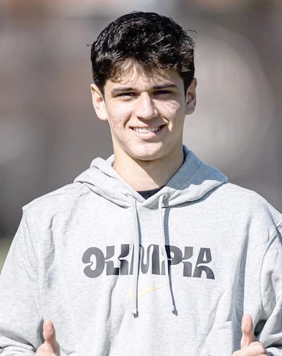 Eduardo Andrés Delmás Schaerer (19/04/2007) se dispone a debutar en el primer equipo de Olimpia.