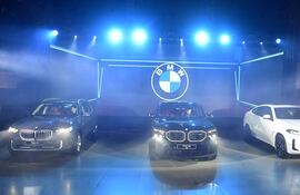 BMW Paraguay a través de Perfecta Automotores dio a conocer al primer BMW XM y a las nuevas versiones del BMW X5 y BMW X6.
