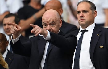 Apuntando con los dedos, Gianni Infantino, en una foto de archivo.
