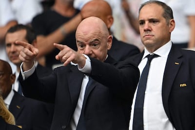 Apuntando con los dedos, Gianni Infantino, en una foto de archivo.