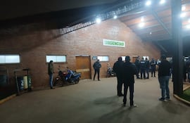 El funcionario de la Gobernación de Amambay que fue atacado y sufrió un disparo en la cabeza se encuentra en el Hospital Regional de Pedro Juan Caballero.