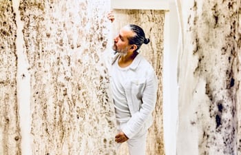 Marcos Benítez, artista plástico y referente del grabado en Paraguay.