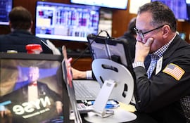 Bolsa de Nueva York. El mercado petrolero, expectante al ultimátum de Trump: precios superan barrera simbólica.