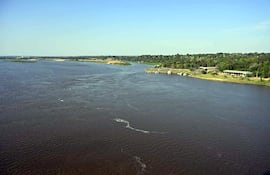 El río Paraguay ofrece oportunidades a emprendedores.