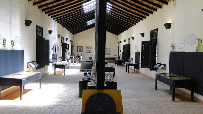 El museo La Rosada, se encuentra dentro del Parque Nacional en Ybycuí.